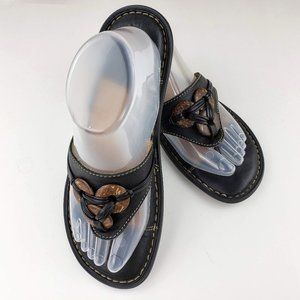 Black Leather Born Sandals/Thongs Women's Size 9